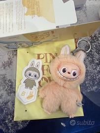 Labubu pin for love -B-