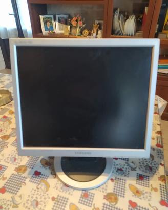 monitor 17" Samsung per PC 