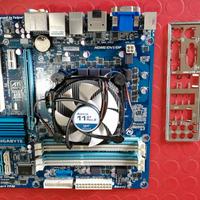 SCHEDA MADRE GIGABYTE GA-Q77M-D2H LGA 1155
