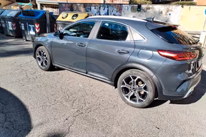 Kia xceed  ibrida-benzina