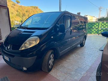 Renault Trafic 9 posti passo lungo