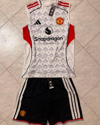 Completo manchester united