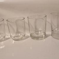 Bicchieri o vasetti in vetro