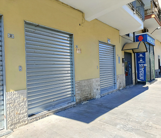 Locale commerciale giugliano doppio ingresso