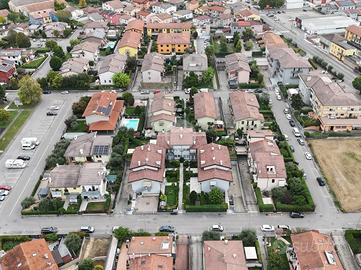 5 LOCALI A ZEVIO