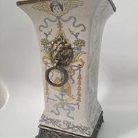 Antico vaso Cinese Canton con profili in bronzo