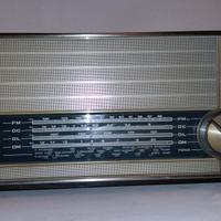 Radio a valvole MIVAR R33