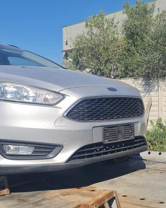 Ricambi Ford focus sw mk3 2017 cofano paraurti ant