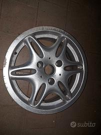 Cerchio posteriore SMART 5,5J15 H2 ET-1 att 3 fori