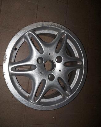 Cerchio posteriore SMART 5,5J15 H2 ET-1 att 3 fori