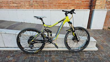 Giant Reign 2 - 26" | Mavic Crossmax ST | Shimano 