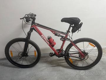 Bici Ferrari CX60 disegnata da Colnago