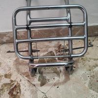 Portapacchi modello piccolo vespa cromato