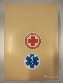 armadietto pronto soccorso da muro 