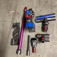 Dyson V8