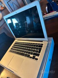 Apple McBook Air 13.3” 2017