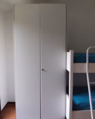 Armadio a 2 ante batteni
