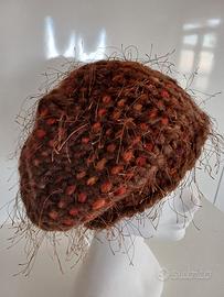 cappello da donna fatto a mano 