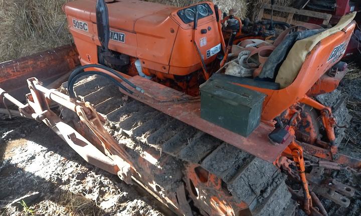 Fiat 505c con lama apripista