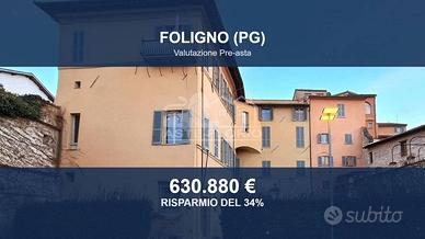 Immobile in asta di 446 m² a Foligno