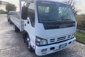 Isuzu usato cassone fisso
