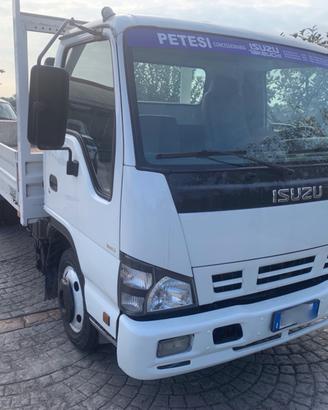 Isuzu usato cassone fisso