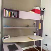 Scrivania con libreria coordinata + comodino