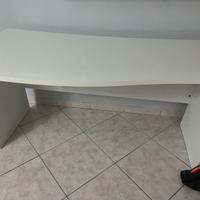 Scrivania + sedia