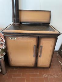 Stufa con piano in ghisa ARCE