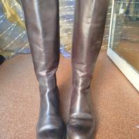 Stivali da donna in pelle marroni