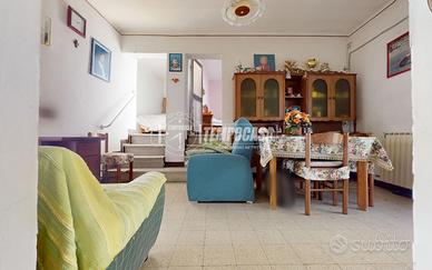 Casa indipendente a Castelfidardo 5 locali