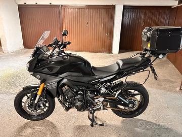 Yamaha tracer 900