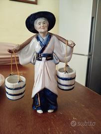 statuette in porcellana 