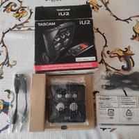 Zoom iU2 interfaccia Audio MIDI compatibile iOS