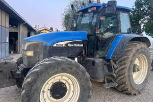 TRATTORE NEW HOLLAND TM 190