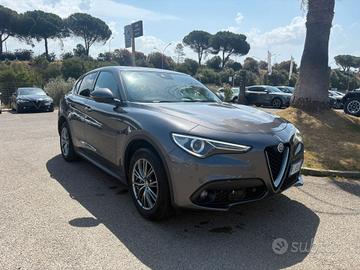 Alfa Romeo Stelvio 2.2 Turbodiesel 180 CV AT8 RWD 