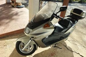 Scooter Yamaha Magesty 250