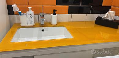 Piano in per mobile base bagno con lavandino