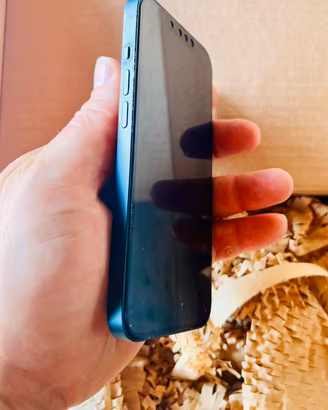 Iphone 13 128gb blu scuro + cover omaggio