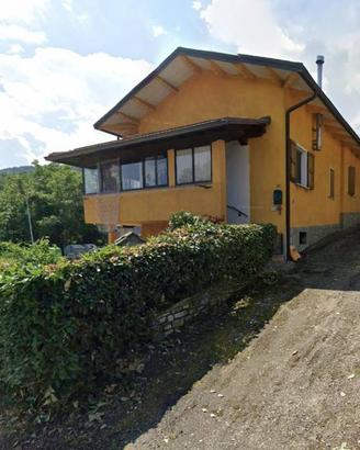 Immobile in asta di 428 m² con 3 locali e box auto