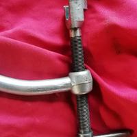 Schiaccia valvole e elasatore boccole