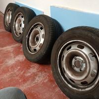 Cerchi raggio 15 Peugeot 4 fori