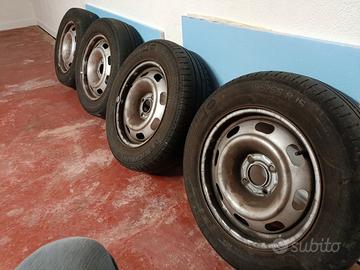 Cerchi raggio 15 Peugeot 4 fori