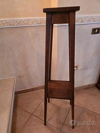 Porta vaso in legno