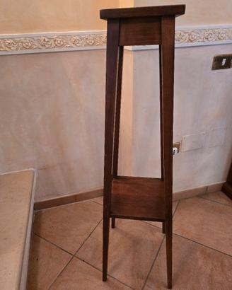 Porta vaso in legno