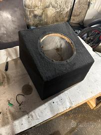 Box subwoofer 25 cm