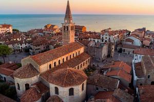 GRADO - in pieno centro storico vicino al mare