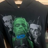 Felpa con cappuccio (Nera con Travis Scott)