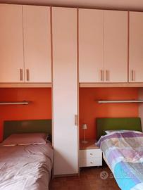 Armadio ponte + scrivania con cassettiera