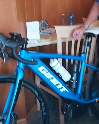 Bici da corsa assistita 